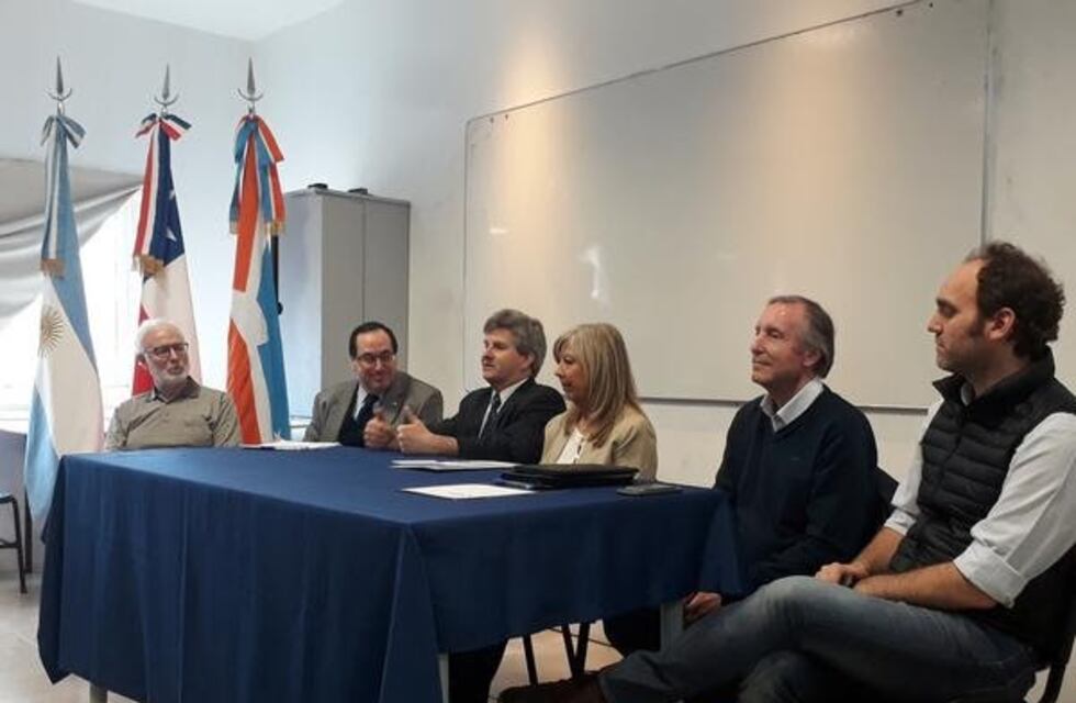 Participación del Ministerio de Ciencia y Tecnología en Seminario Binacional Científico Académico