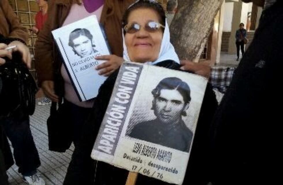 Al soldado Ledo le gustaba cantar, admiraba a Serrat y quería ser profesor