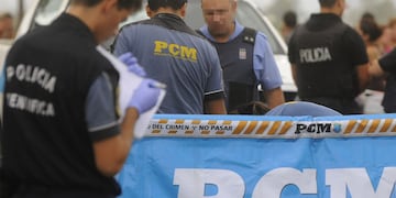Un joven motociclista murió tras ser atropellado por un camión en San Martín.