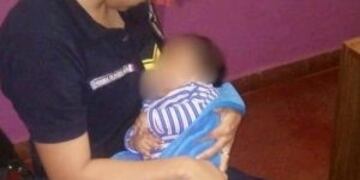 Miriam Olivera, la cabo de policía que amamantó a un bebé a quien su madre se negaba a alimentar en Aristóbulo del Valle\u002E (Policía de Misiones)