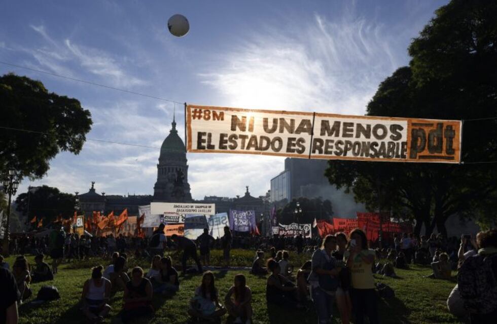 Una multitud reclamó en el Congreso por los derechos de la mujer