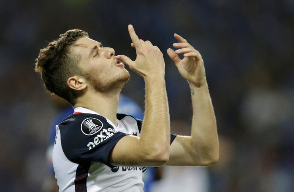 Merlini se rompió los ligamentos cruzados en la práctica y será baja por seis meses en San Lorenzo