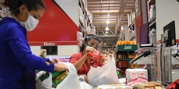 Compras en supermercados (Archivo Los Andes)