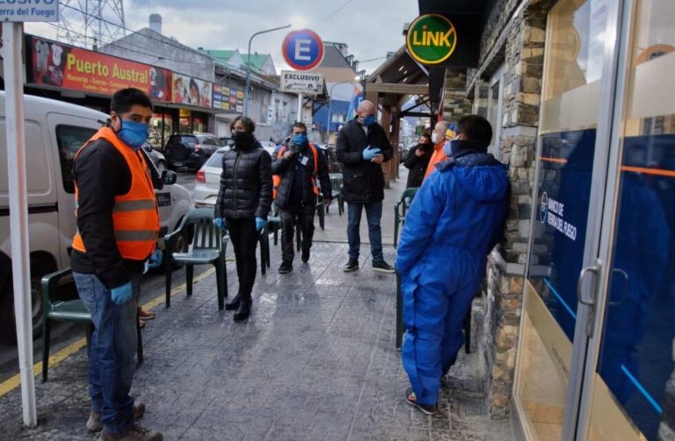 Tras siete días sin casos positivos de coronavirus Ushuaia habilita la reapertura de comercios