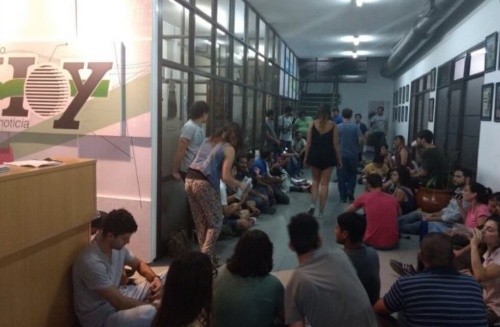 La madre de Balcedo cerró por unos días el diario Hoy