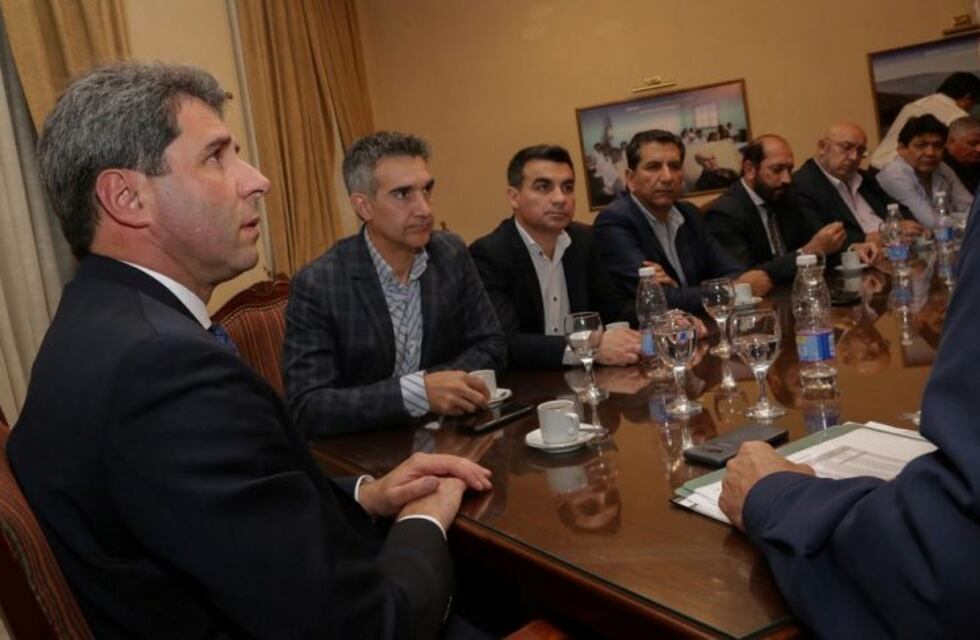 Acordaron reducir las tasas para aliviar a los productores