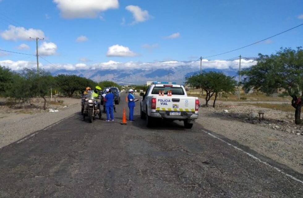 Brutal femicidio en Amaicha: mató a puñaladas a una mujer en la vía pública y luego se ahorcó