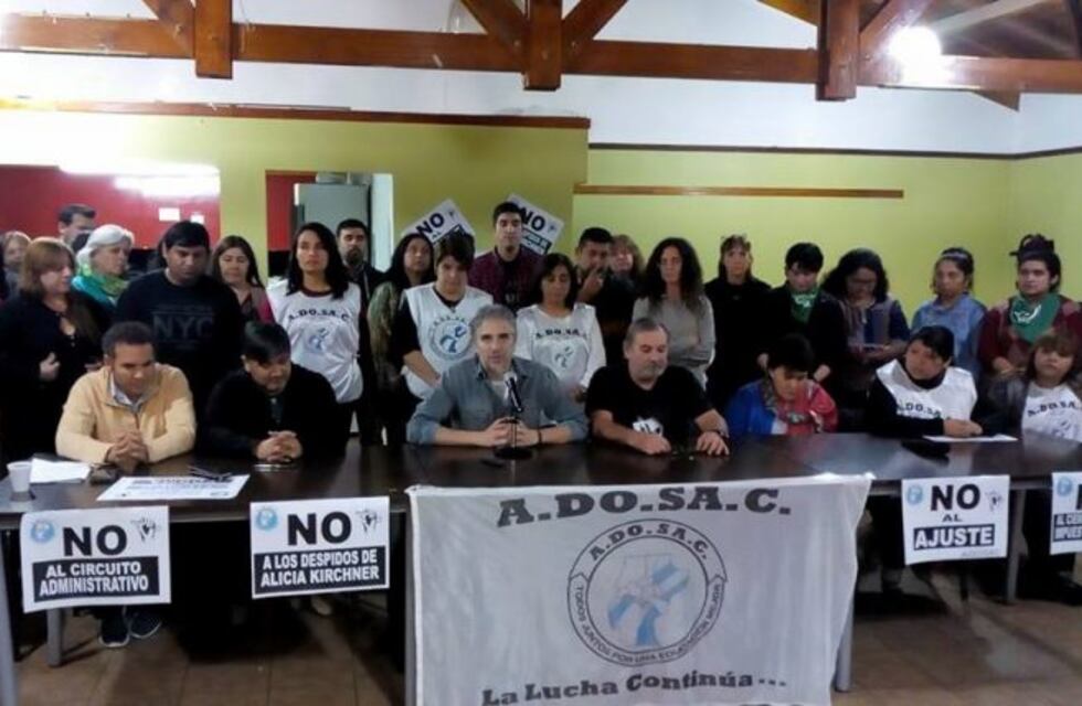 Crece el conflicto de los docentes en toda la provincia