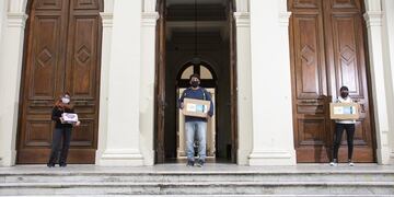 Más de 650 estudiantes de la UNLP ya se vieron beneficiados con el programa “Tu PC para estudiar”\u002E La iniciativa alcanzará a cerca de 2 mil estudiantes que hoy no tienen acceso a esa tecnología imprescindible para garantizar su continuidad (UNLP)