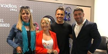 Sergio Lapegue junto a la Secretaria de Turismo Marcela Chavero e integrantes de su equipo de trabajo