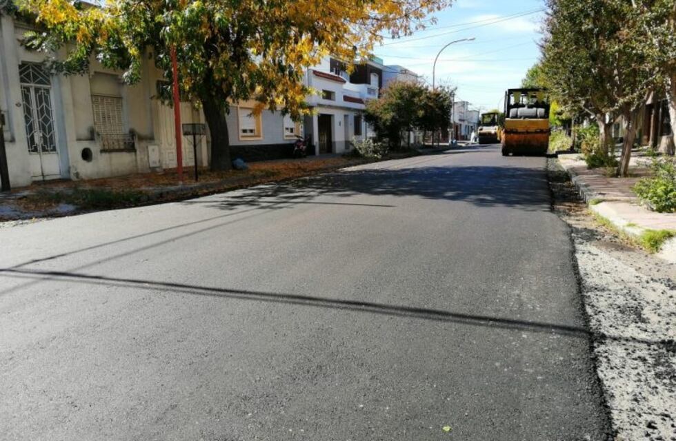 Continúan los trabajos de repavimentación en Punta Alta