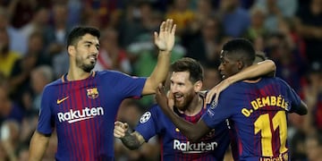 Soccer Football - FC Barcelona vs Juventus - Camp Nou, Barcelona, Spain - September 12, 2017 Barcelona’s Lionel Messi celebrates scoring their third goal with Luis Suarez (L) and Ousmane Dembele (R) REUTERS/Susana Vera TPX IMAGES OF THE DAY
