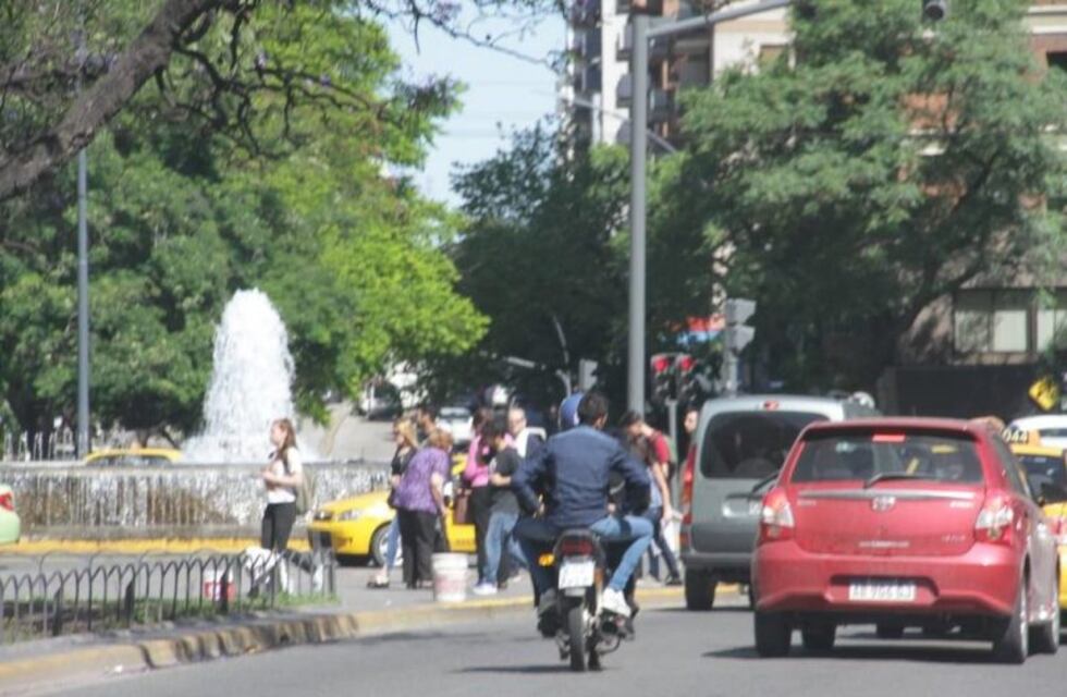 Fotográfo cordobés registra un arrebato en pleno centro de la ciudad