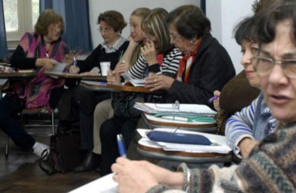 Abrieron las inscripciones a nuevos cursos UPAMI para adultos mayores
