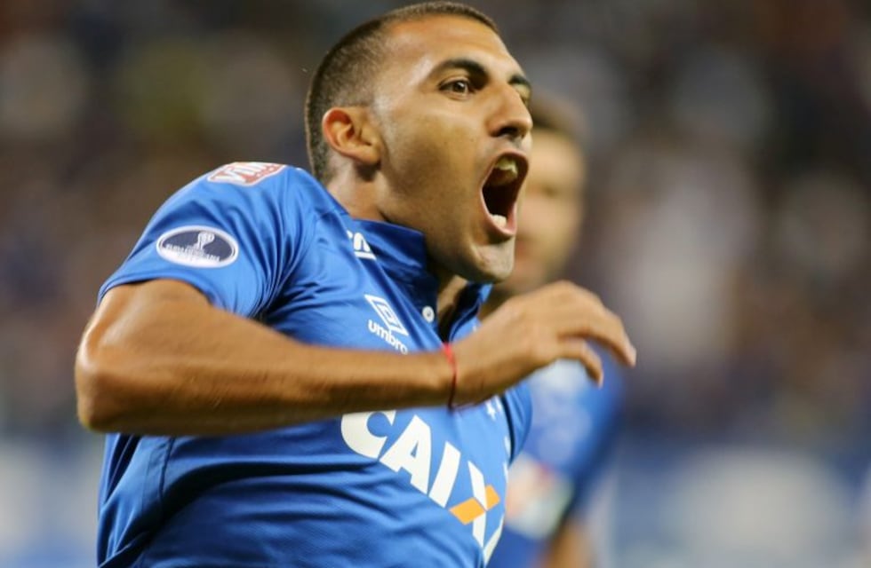 Vuelve en "Globo": Wanchope Ábila confirmó su regreso a Huracán