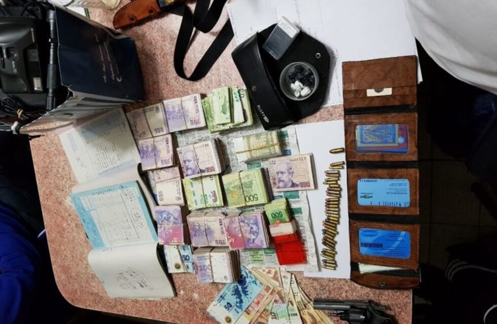 Conexión cordobesa: los detenidos cerca del Monumento proveían a una banda narco de Bell Ville