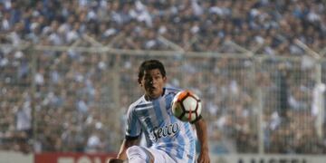 Soccer Football - Argentina's Atletico Tucuman v Brazil's Gremio - Copa Libertadores - Monumental Jose Fierro stadium, Tucuman, Argentina - September 18, 2018 - Atletico Tucuman's Luis Rodriguez in action\u002E REUTERS/Julio Pantoja tucuman luis miguel rodriguez pulga futbol copa libertadores 2018 futbol futbolistas atletico tucuman gremio de porto alegre