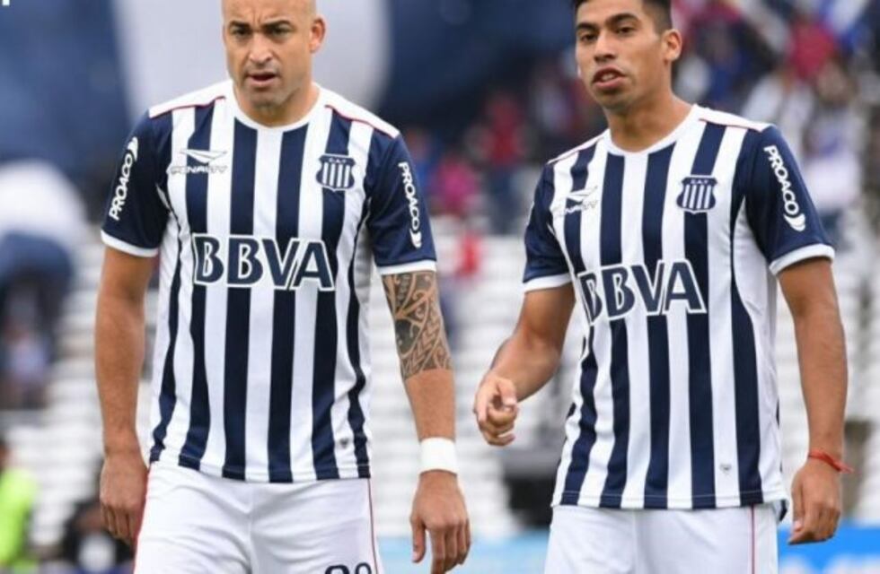 El Tanque Silva cumple en la red: primer gol con la Albiazul