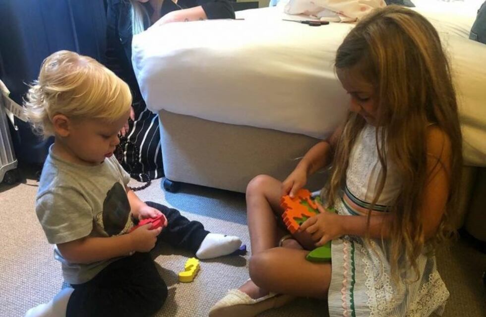 Mirko, en Bélgica y enamorado de Lola Demichelis, la hija de Evangelina Anderson