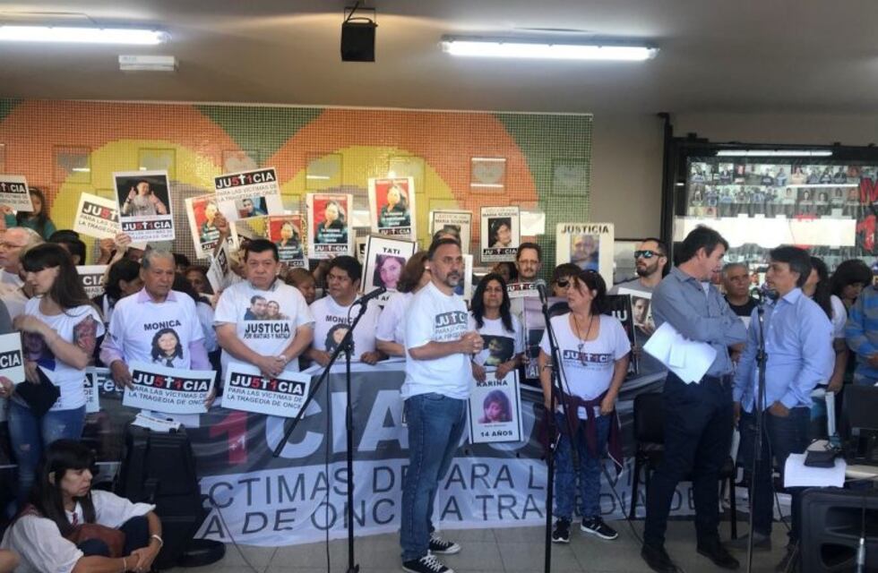 Tragedia de Once: los familiares apuntaron contra De Vido y Randazzo