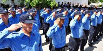 El régimen policial es estricto para poder desempeñar la función\u002E