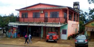 Wilmer Fernández vive en una casa arriba de un comercio\u002E (Foto: El Territorio)