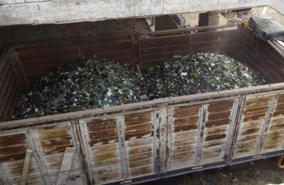 De basura a materia prima: La Cumbre separó y comercializó más de 8 mil kilos de vidrio