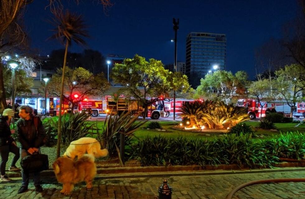 Se incendió un edificio en Puerto Madero: cinco personas fueron derivadas al hospital Argerich