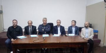 Directivos de los tres principales clubes de Córdoba firmaron un convenio con la Agencia Córdoba Deportes\u002E