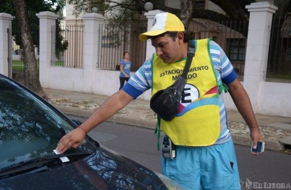 Analizan incrementar el precio del estacionamiento medido