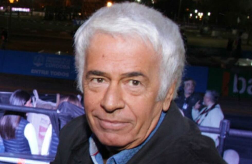 De la Sota fue a votar "como un ciudadano más"