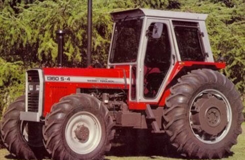 Roban un tractor en un campo de Los Surgentes
