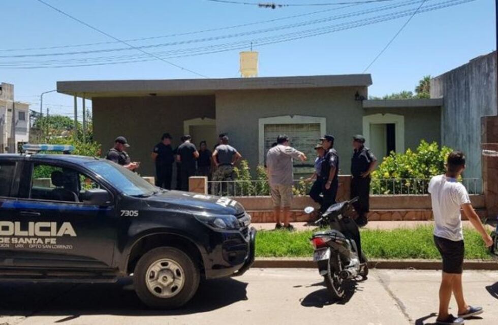 Maltrató a una anciana con alzheimer e intentó cortarle los dedos al hijo para robar una casa