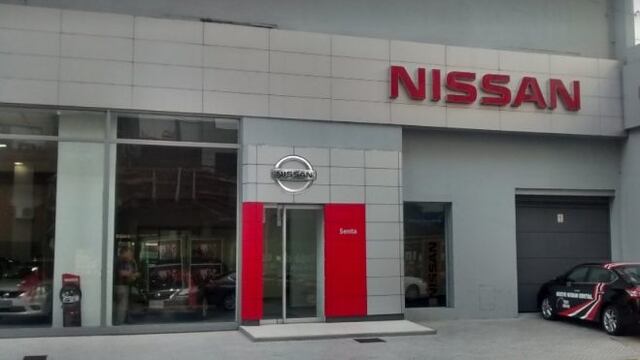 Los empleados de Senta fueron sorprendidos a primera hora dentro del local\u002E (Nissan Senta)