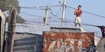 Tensión en el barrio Divino Niños (FM Profesional)