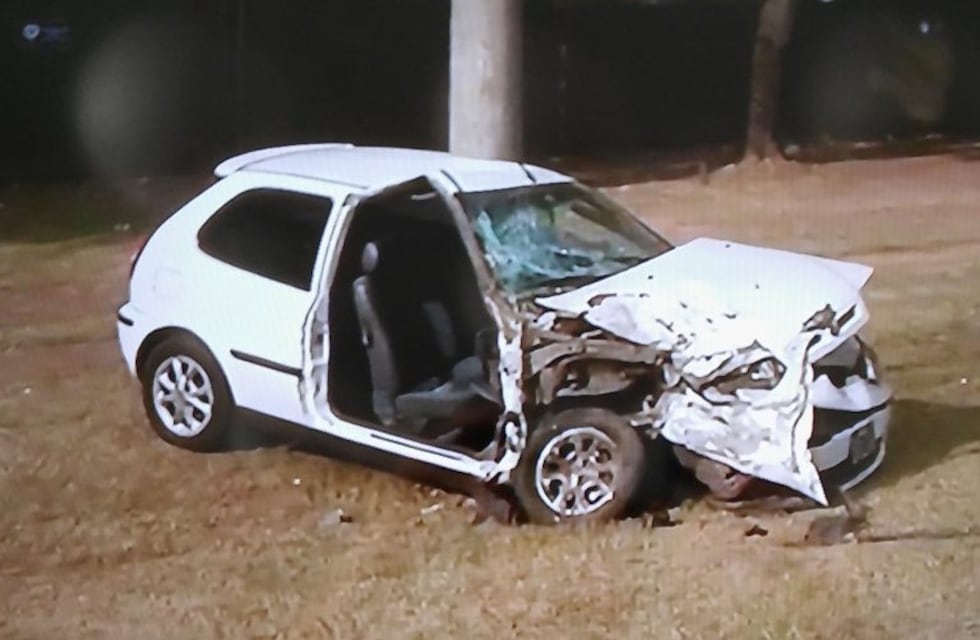 Una embarazada se salvó tras un choque frontal camino al Aeropuerto de Rosario
