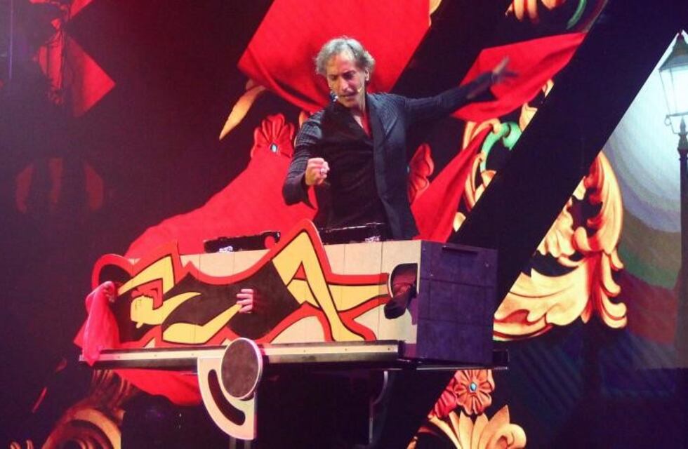 Mago Emanuel: "Quiero mostrarle a la gente grande que la magia es para ellos, no para los chicos"