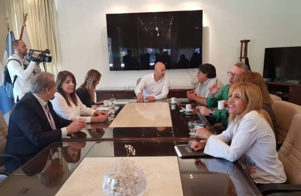 Carlos Paz: Estudian el pase a planta permanente de empleados municipales