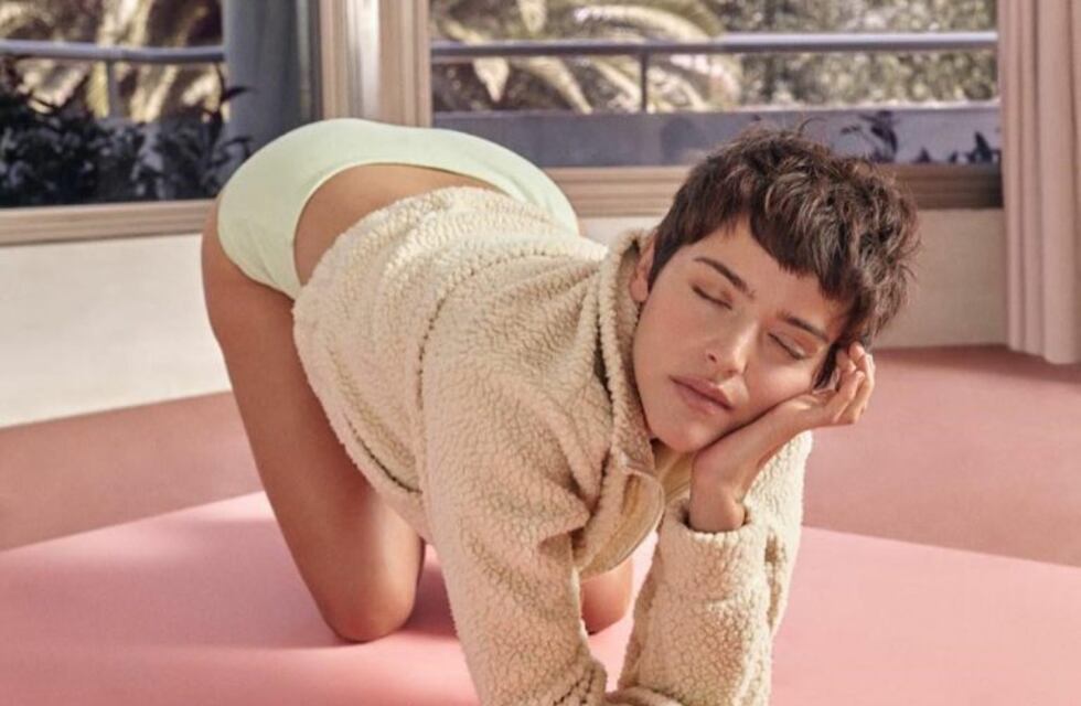 Calu Rivero se mostró desnuda junto a tres amigas en la playa