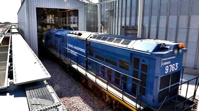 La empresa Prodeman es la primera en realizar esta carga de 35 contenedores en tren desde su lugar de origen al puerto de Rosario\u002E