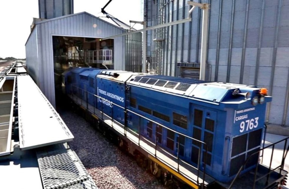 Firma cordobesa es la primera en enviar maní de exportación en tren desde su lugar de origen