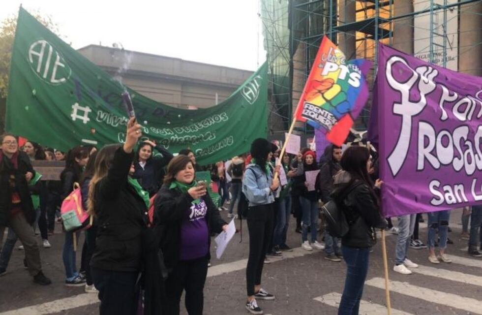#NiUnaMenos: las mujeres puntanas salieron a marchar
