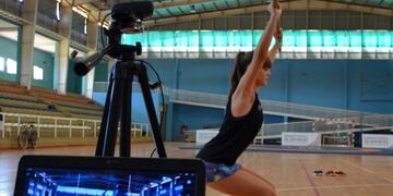 Entrenamiento de las chicas de la selección de patín de Misiones\u002E (Min\u002E de Deportes)