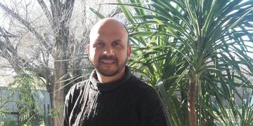 Oscar Sánchez se convirtió en viral por un curioso posteo en Twitter\u002E (Vía Rosario)