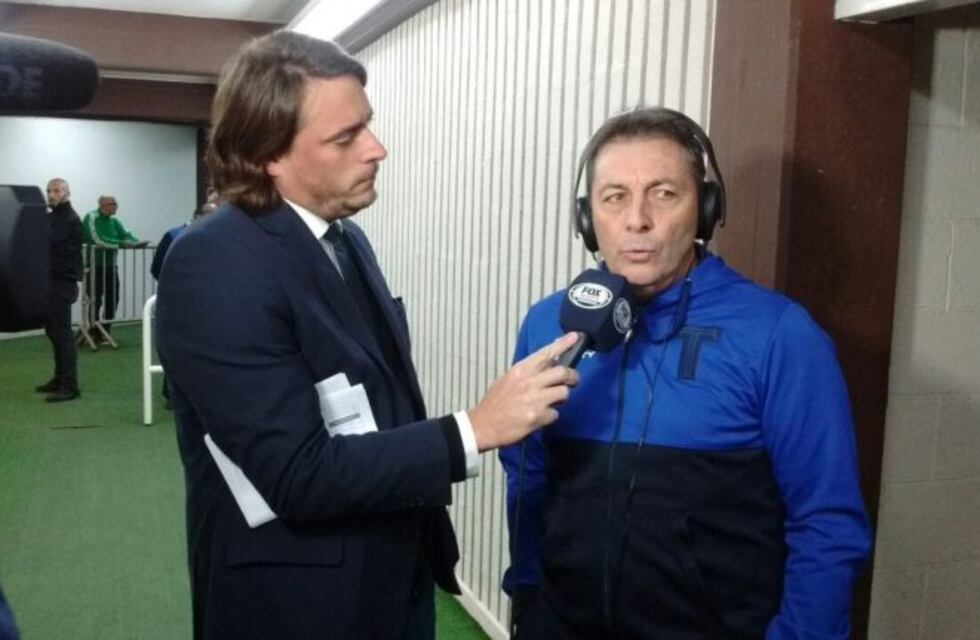 Kudelka, ovacionado y aún sin nuevo club: "No tengo resuelto donde voy a dirigir"