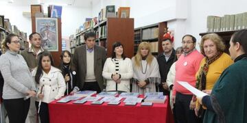 La Biblioteca Legislativa recibió material bibliográfico para personas no videntes