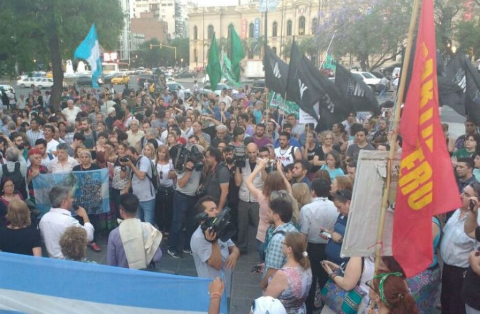 Marcharon en Córdoba contra "la persecución a opositores"
