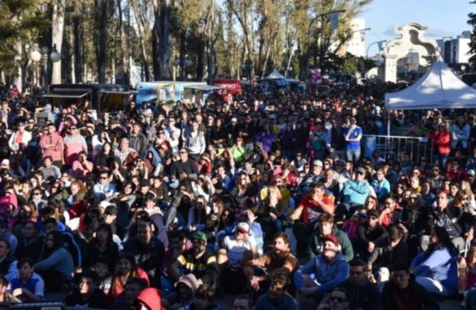 Nueva edición de Disfrutá Bahía con gastronomía y música