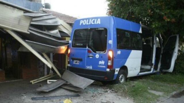 Furgu00f3n policial que atropellu00f3 y matu00f3 en Rosario