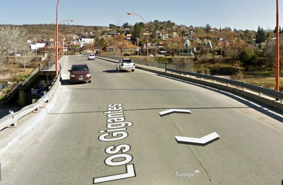 Una mujer fue brutalmente golpeada y abandonada debajo de un puente en Carlos Paz